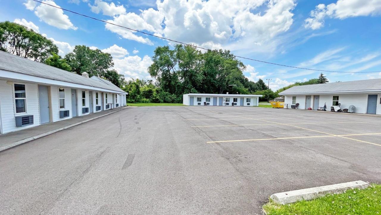 Value Inn Motel Sandusky Exterior photo